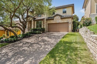 11609 Woodland Hills Trail in Austin, TX - Building Photo