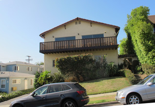 10706 Ohio Ave in Los Angeles, CA - Building Photo - Building Photo