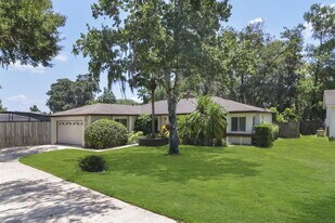 522 Westport Dr in Longwood, FL - Building Photo