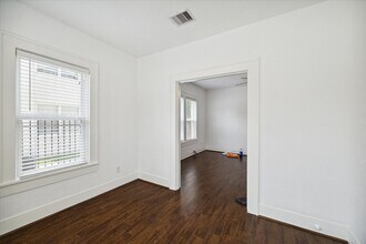 2611 Isabella St in Houston, TX - Building Photo - Building Photo