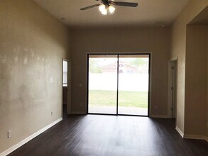 607 Arbor Pointe Ave in Minneola, FL - Foto de edificio - Building Photo