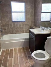 504 E Bradford St in Troup, TX - Building Photo - Building Photo