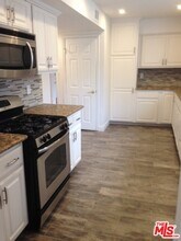 216 Rexford Dr in Beverly Hills, CA - Building Photo - Building Photo