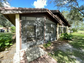 35 Lago Vista Pl in Palm Coast, FL - Building Photo - Building Photo