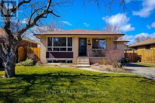 25 Buckingham St in Brantford, ON - Building Photo