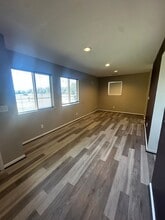 4419 Greenbrier Dear Rd in Anniston, AL - Foto de edificio - Building Photo