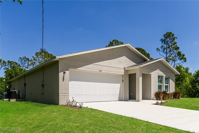 3803 NW 45th Terrace in Cape Coral, FL - Building Photo - Building Photo