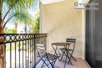 4522 Woodman Ave, Unit FL2-ID452 in Los Angeles, CA - Building Photo - Building Photo