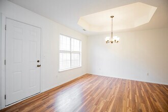 215 Broyles St in Farmington, AR - Building Photo - Building Photo