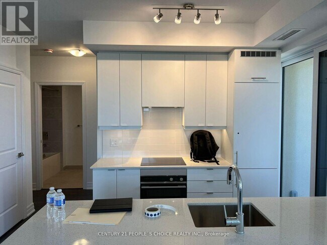 36-1836 Elm Dr W in Mississauga, ON - Building Photo - Building Photo