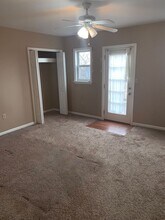 2015 Gregory St in Pittsburgh, PA - Building Photo - Building Photo