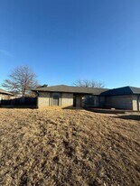 1812 W Liberty Ave in Stillwater, OK - Building Photo