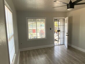 1121 Third St in Rodeo, CA - Building Photo - Building Photo