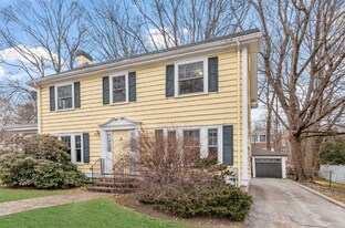 110 Leonard St in Belmont, MA - Building Photo