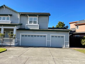 140 John Roberts Dr in Cotati, CA - Building Photo - Building Photo