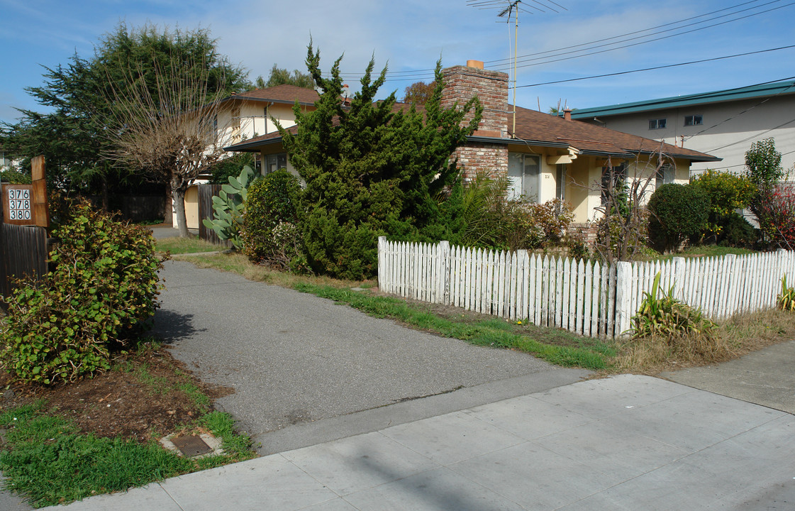 376-380 Ventura Ave in Palo Alto, CA - Building Photo