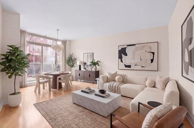 property at 1125 Maxwell Ln