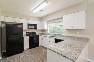 3865 Scarsborough Dr SW in Lawrenceville, GA - Building Photo - Building Photo