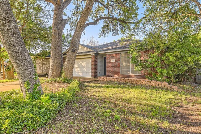 3104 Jubilee Trail in Austin, TX - Foto de edificio - Building Photo