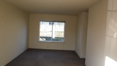 237 Cypress St in Brookings, OR - Building Photo - Building Photo