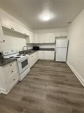 8708 N Edison Ave in Tampa, FL - Building Photo - Building Photo