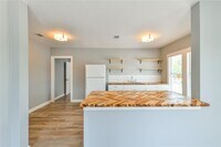 4615 Schroeder St photo'