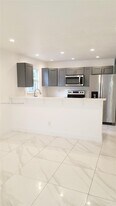 785 SW 10th St in Homestead, FL - Building Photo