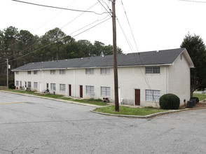 Oliver Point in East Point, GA - Foto de edificio - Building Photo