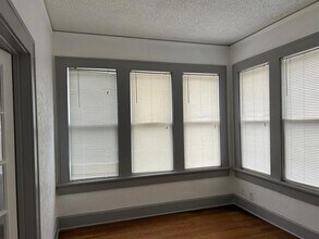 5800 Prospect Ave in Dallas, TX - Building Photo - Building Photo
