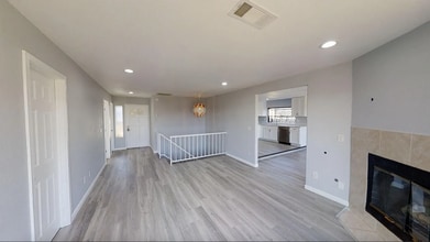 5539-5541 Dorothy Dr in San Diego, CA - Building Photo - Building Photo