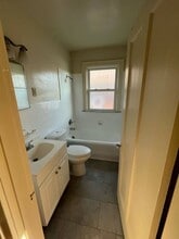 6224 Kennedy Ave, Unit 2 in Cincinnati, OH - Building Photo - Building Photo