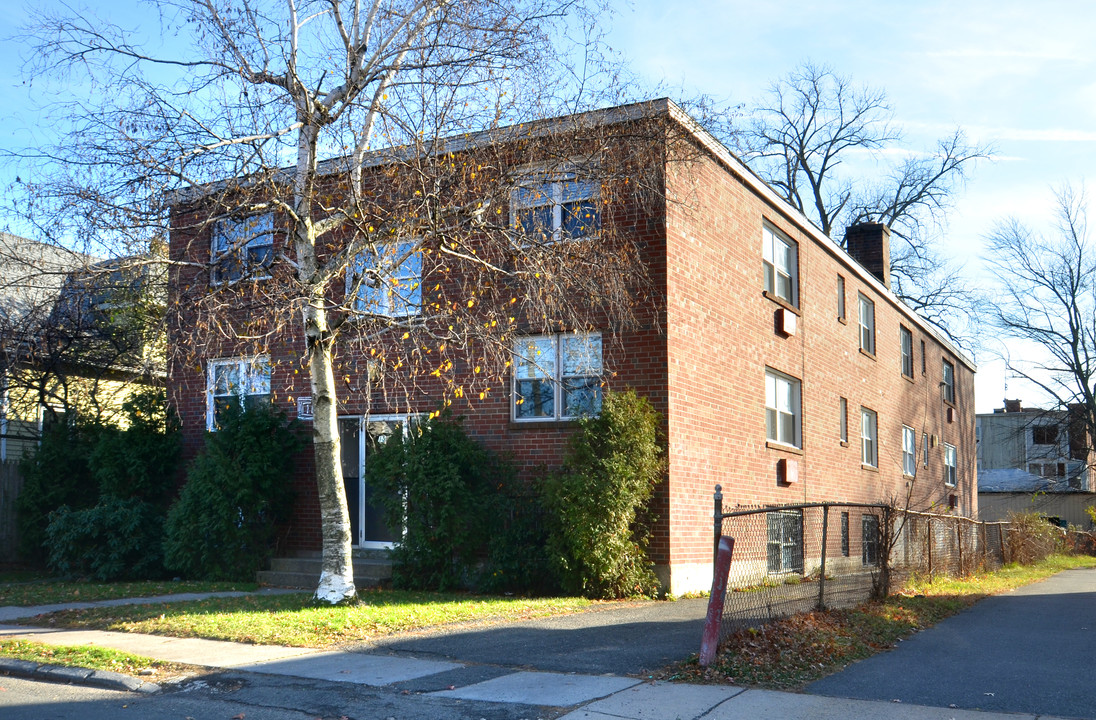 Carpenter Street Apartments in Hartford, CT - Building Photo