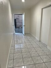 11315 1/2 Louise Ave in Lynwood, CA - Building Photo - Building Photo