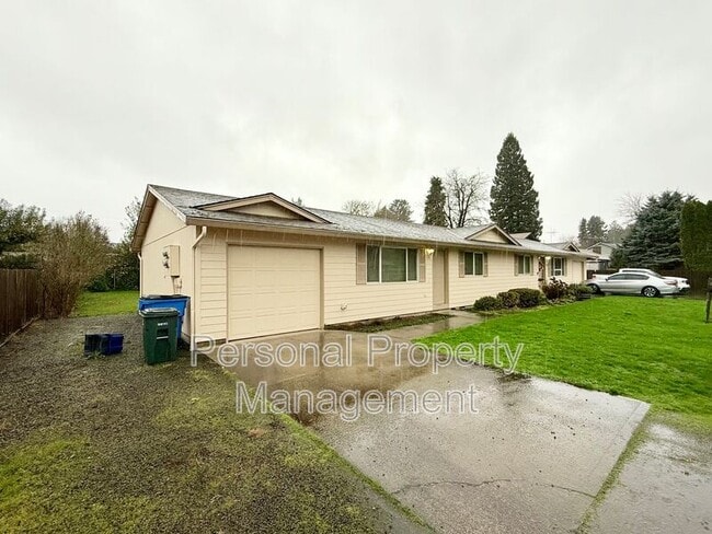 3360 L St in Washougal, WA - Building Photo - Building Photo