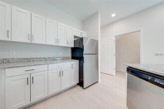 2142 Penny Ln in Kissimmee, FL - Building Photo - Building Photo