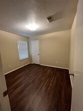 1410 Greenwichwood Ln in Houston, TX - Building Photo - Building Photo