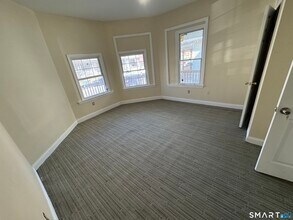 107 Fremont St in Bridgeport, CT - Building Photo - Building Photo