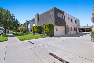 2019 W 157th St in Gardena, CA - Foto de edificio - Building Photo