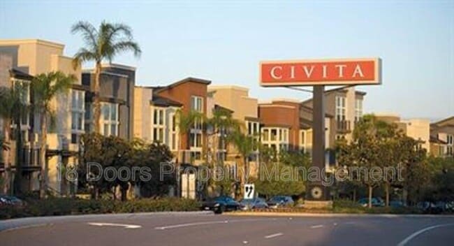 8332 Ridge Ct in San Diego, CA - Foto de edificio - Building Photo