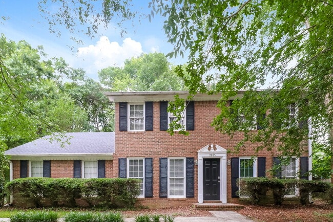 property at 2885 Summit View Ct