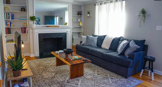 property at 1744 E Broad St