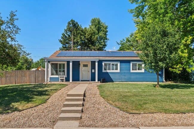 4501 E Utah Pl in Denver, CO - Foto de edificio - Building Photo