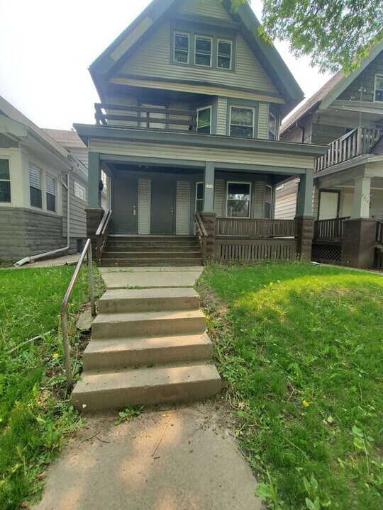 2212-2214 N 48th St. (Duplex) in Milwaukee, WI - Building Photo