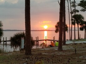 209 Miracle Strip Pkwy SW in Mary Esther, FL - Building Photo