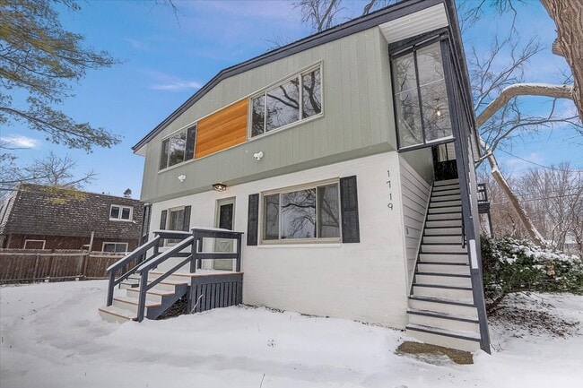 1719 Carver St, Unit 3