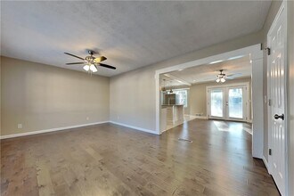 4656 Lincoln Way SW in Lilburn, GA - Building Photo - Building Photo