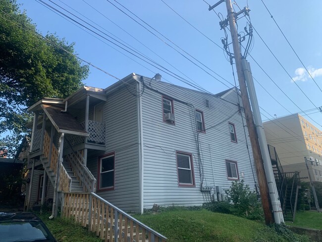 123 High St in State College, PA - Building Photo - Building Photo