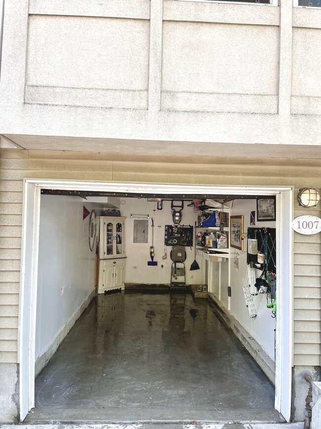 1007 E 61st St in Chicago, IL - Building Photo - Building Photo