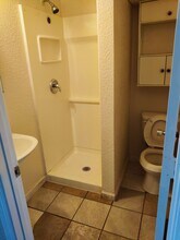 316 127th St S, Unit House in Tacoma, WA - Foto de edificio - Building Photo