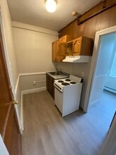 423 Pelham St in Methuen, MA - Building Photo - Building Photo